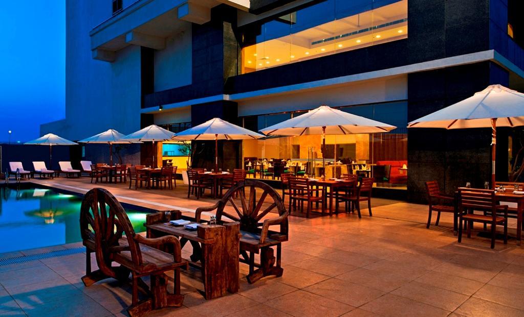 Red Fox By Lemon Tree Hotels, Bhiwadi Exteriör bild